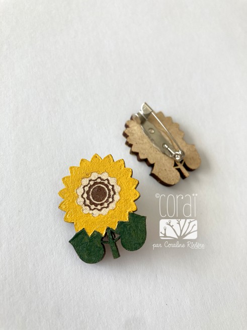 Broche rétro fleur tournesol Broche rétro fleur tournesol