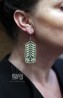 Boucles d'oreilles en bois motif fleuri vert